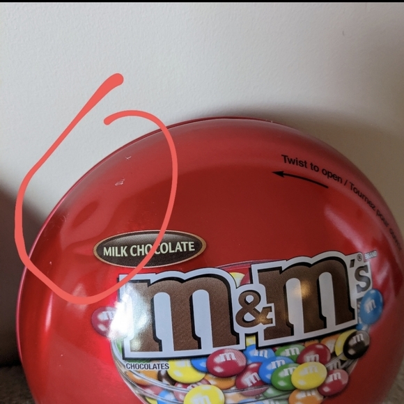 M&M Christmas Tins 2013 - Picture 8 of 9